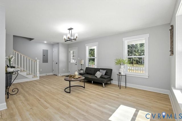 300 Green Acres Ave, Richmond, VA 23224