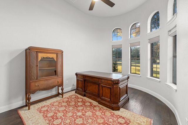 2205 Lakehurst RD, Spicewood, TX 78669