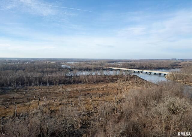 225 34TH Avenue, Rock Island, IL 61201