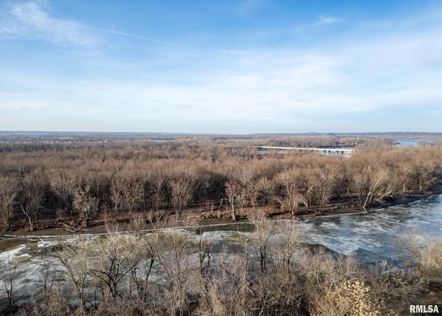 225 34TH Avenue, Rock Island, IL 61201