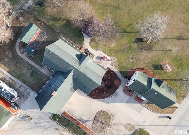 225 34TH Avenue, Rock Island, IL 61201