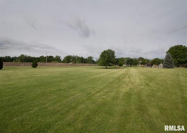 225 34TH Avenue, Rock Island, IL 61201