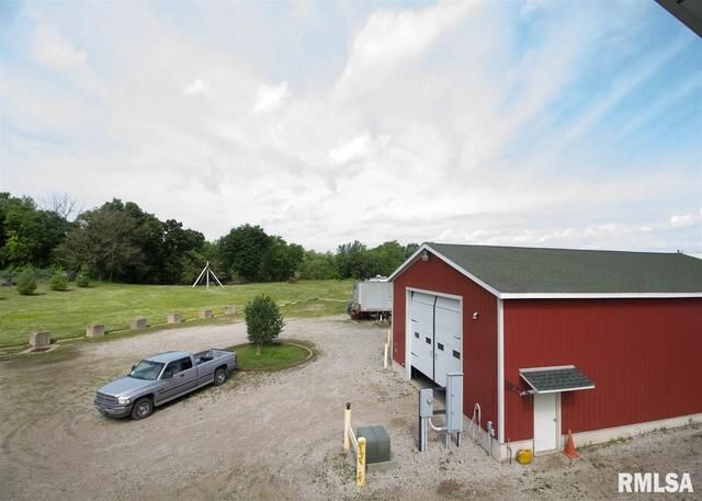 225 34TH Avenue, Rock Island, IL 61201