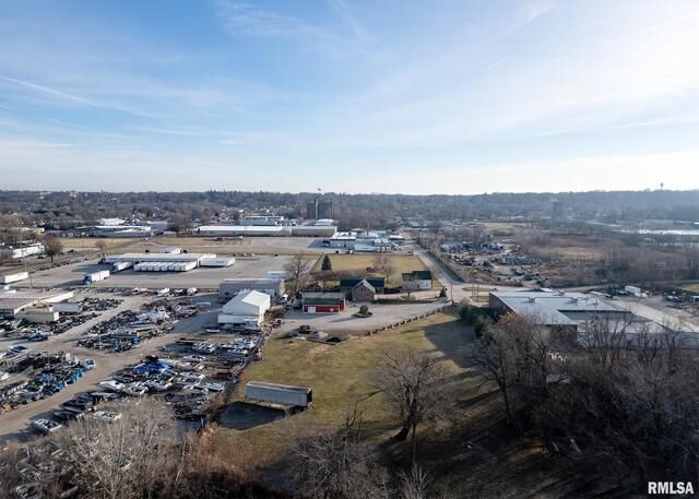 225 34TH Avenue, Rock Island, IL 61201