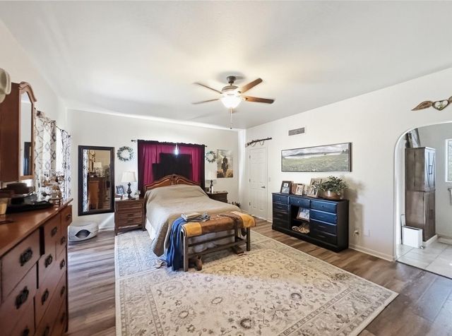1033 E Irvine Road A, Phoenix, AZ 85086