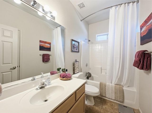 1033 E Irvine Road A, Phoenix, AZ 85086