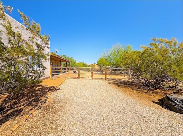1033 E Irvine Road A, Phoenix, AZ 85086