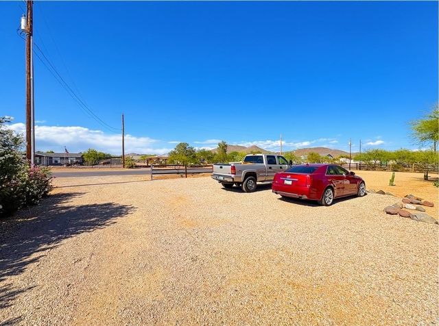 1033 E Irvine Road A, Phoenix, AZ 85086