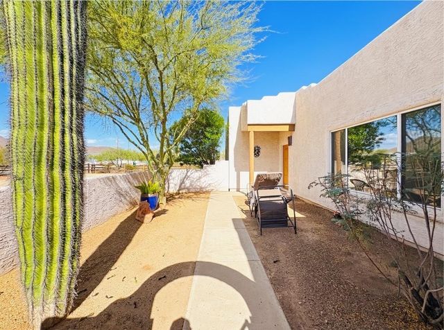 1033 E Irvine Road A, Phoenix, AZ 85086