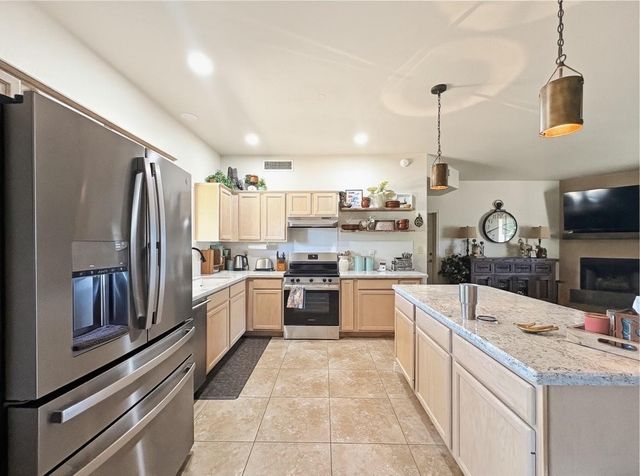 1033 E Irvine Road A, Phoenix, AZ 85086