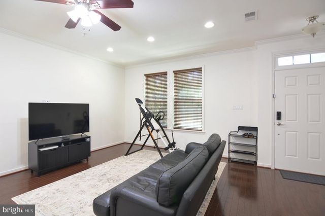 7019 JOANN KHAN DR, Elkridge, MD 21075