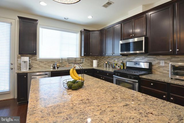 7019 JOANN KHAN DR, Elkridge, MD 21075