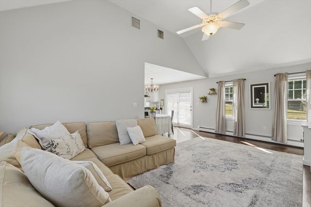 4 Tracy Ann Drive, Grafton, MA 01536