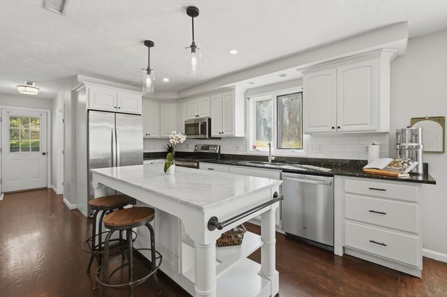 4 Tracy Ann Drive, Grafton, MA 01536