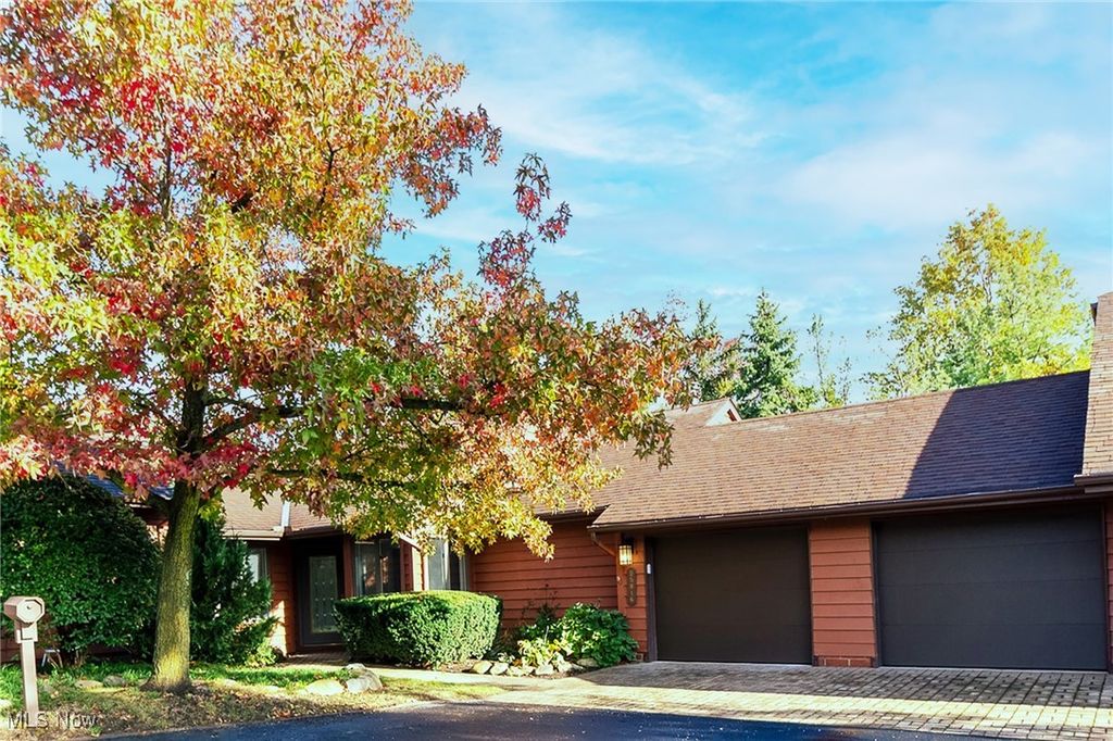 25816 Fairmount Boulevard, Beachwood, OH 44122