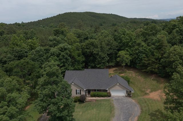 318 North Lake Drive, Chatsworth, GA 30705