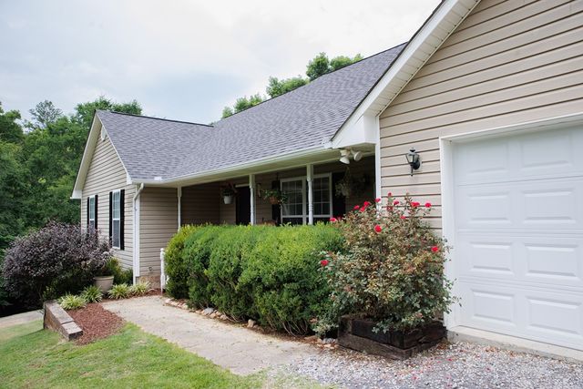 318 North Lake Drive, Chatsworth, GA 30705