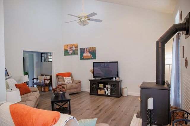 318 North Lake Drive, Chatsworth, GA 30705