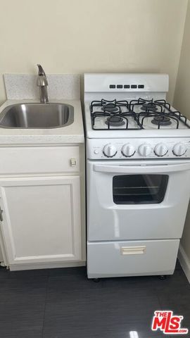 1044 2nd Street B, Santa Monica, CA 90403