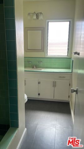 1044 2nd Street B, Santa Monica, CA 90403