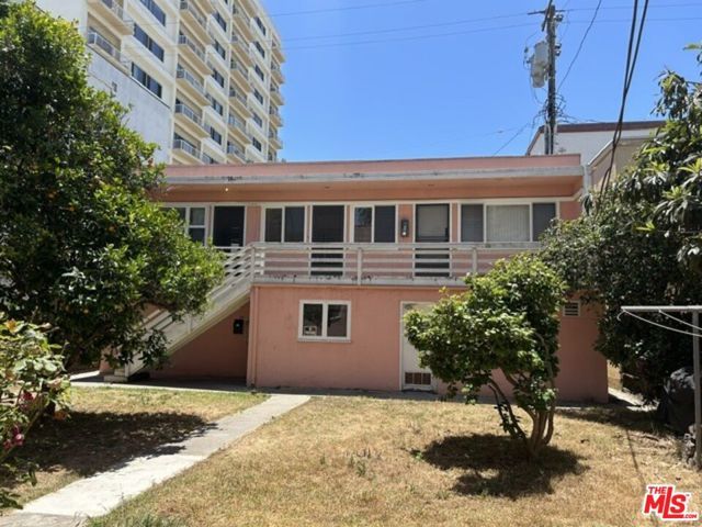 1044 2nd Street B, Santa Monica, CA 90403