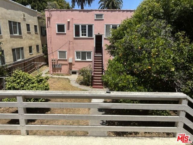 1044 2nd Street B, Santa Monica, CA 90403