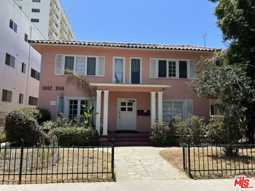 1044 2nd Street B, Santa Monica, CA 90403
