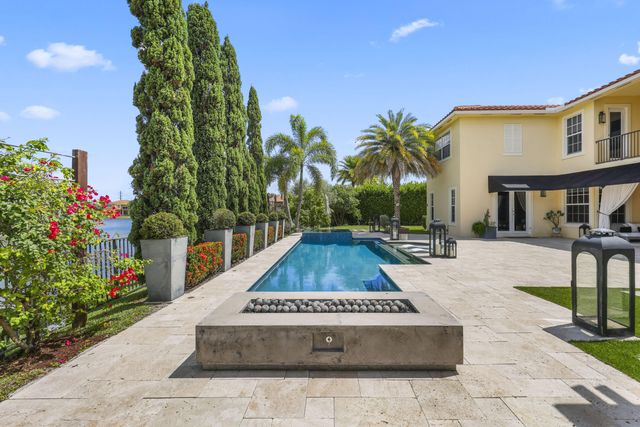8861 Edgewater Place, Parkland, FL 33076