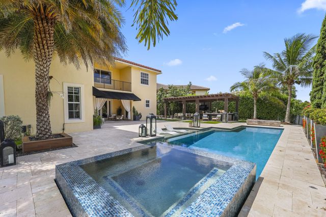 8861 Edgewater Place, Parkland, FL 33076