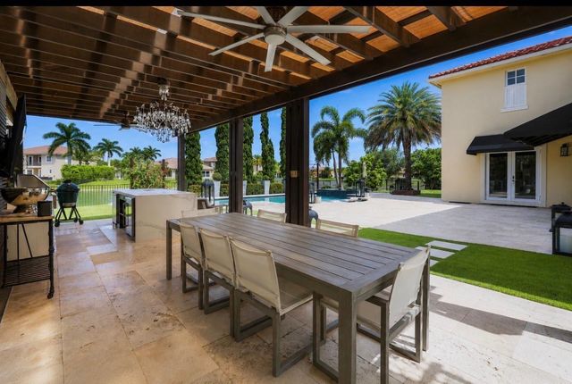 8861 Edgewater Place, Parkland, FL 33076