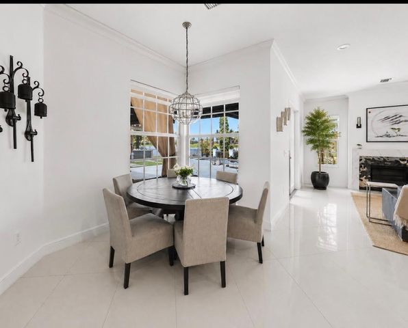 8861 Edgewater Place, Parkland, FL 33076