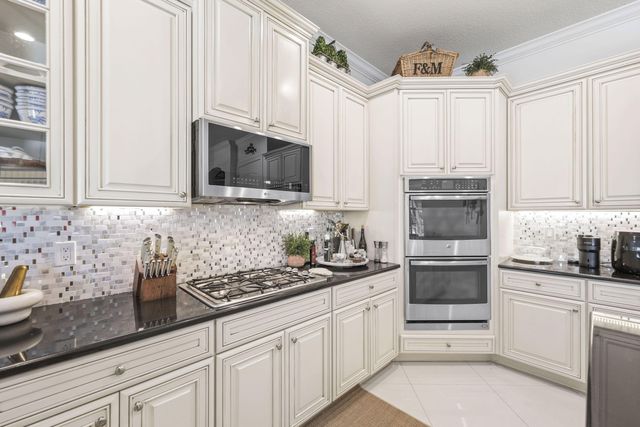 8861 Edgewater Place, Parkland, FL 33076