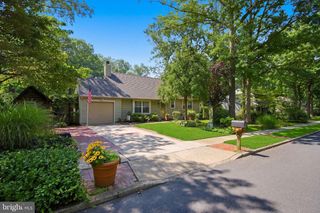 13 WALTHAM WAY, Sicklerville, NJ 08081