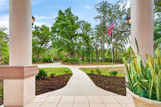3210 N Reno Way, Beverly Hills, FL 34465