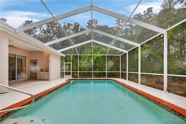 3210 N Reno Way, Beverly Hills, FL 34465