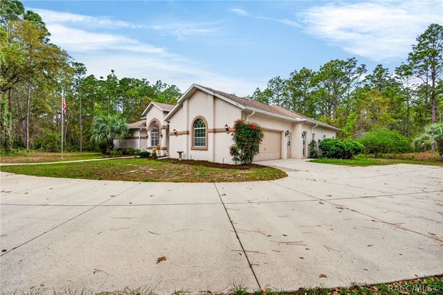 3210 N Reno Way, Beverly Hills, FL 34465