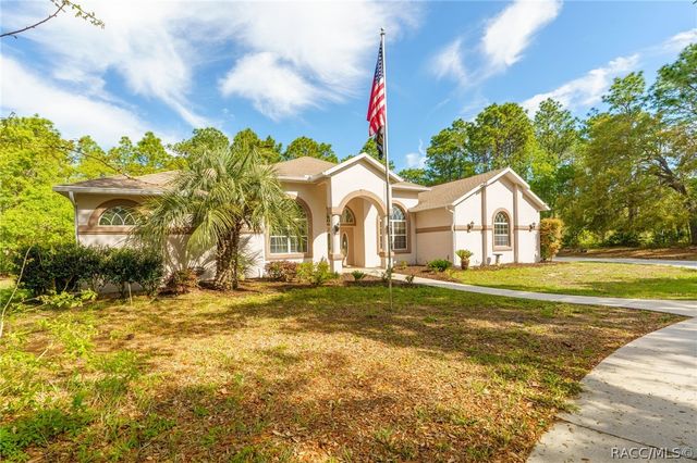 3210 N Reno Way, Beverly Hills, FL 34465