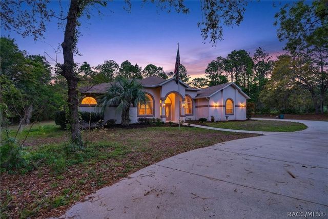 3210 N Reno Way, Beverly Hills, FL 34465