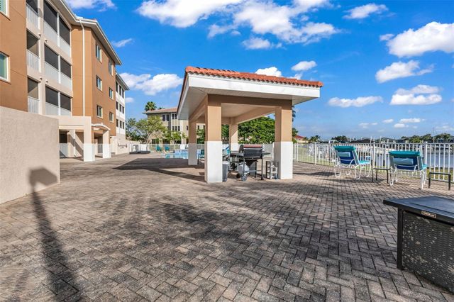 3322 PURPLE MARTIN DRIVE 126, Punta Gorda, FL 33950