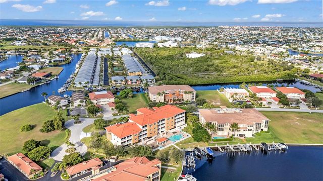 3322 PURPLE MARTIN DRIVE 126, Punta Gorda, FL 33950