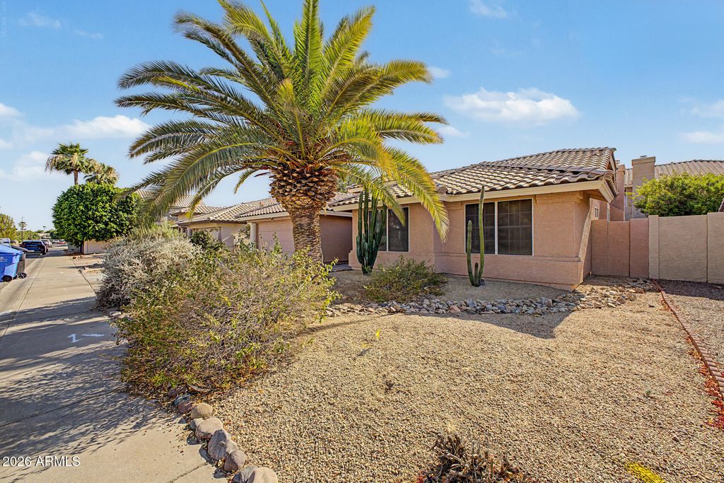 546 S BURK Street, Gilbert, AZ 85296 — photo 3