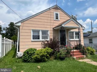 2305 COLUMBIA AVE, Trenton, NJ 08638