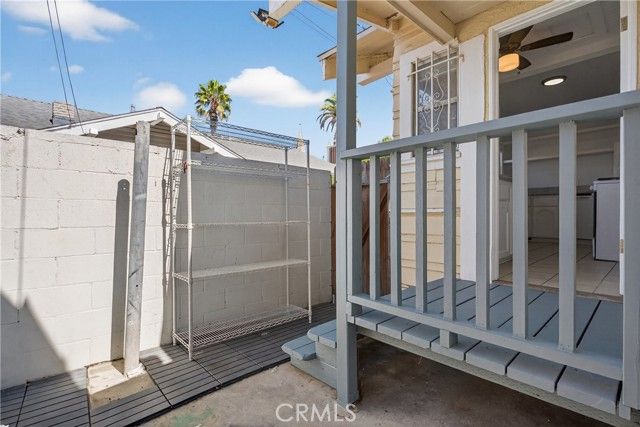 521 Olive Avenue, Long Beach, CA 90802