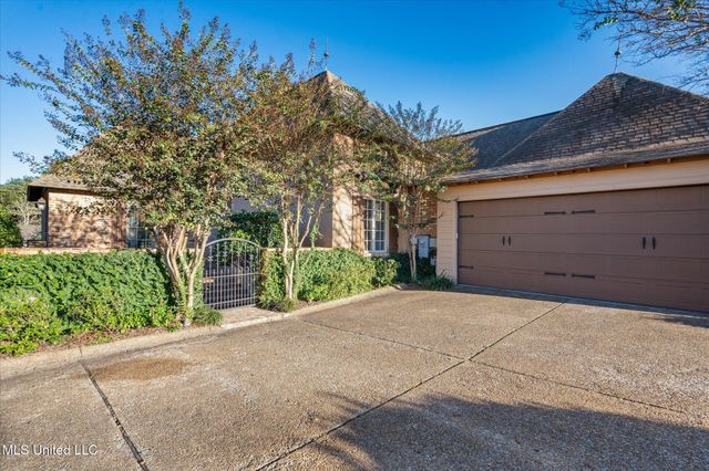 16 Sunset Circle, Hattiesburg, MS 39402