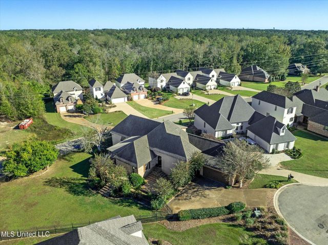 16 Sunset Circle, Hattiesburg, MS 39402