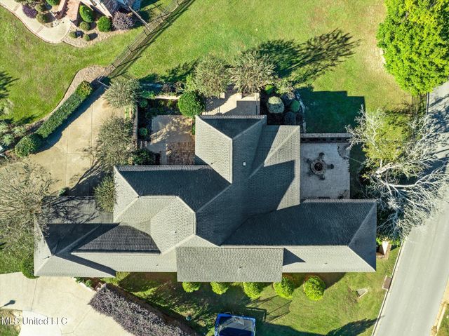 16 Sunset Circle, Hattiesburg, MS 39402