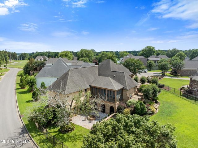 16 Sunset Circle, Hattiesburg, MS 39402