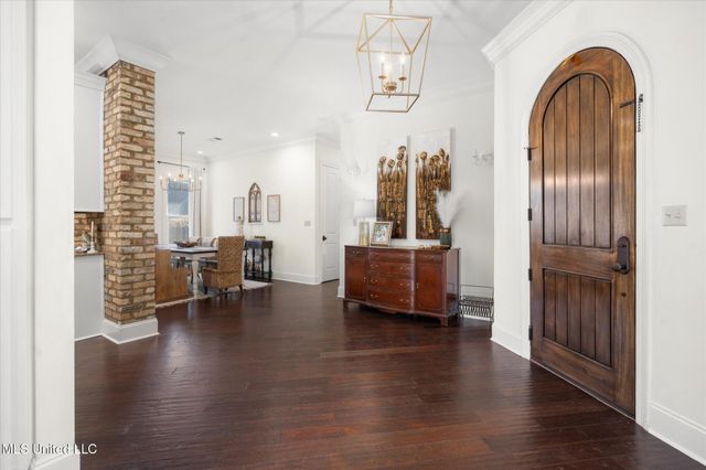 16 Sunset Circle, Hattiesburg, MS 39402