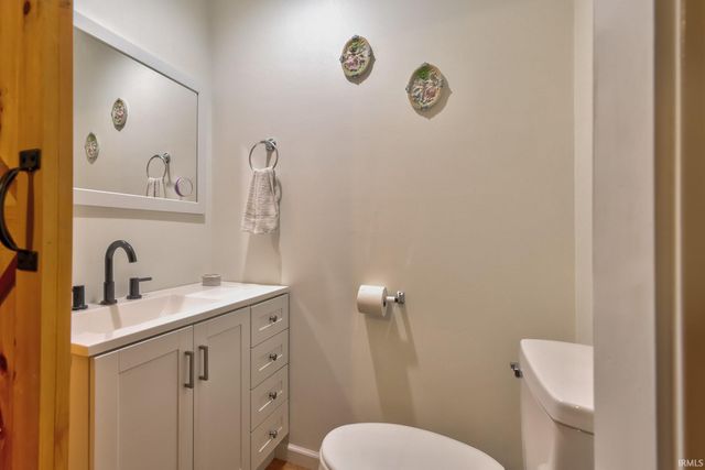1409 Brookdale Drive, Evansville, IN 47720