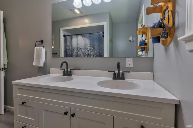 1409 Brookdale Drive, Evansville, IN 47720